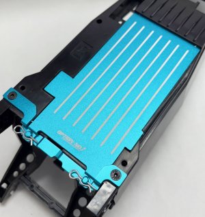 画像2: GH-030A/アルミバッテリーカバー/グラスホッパー、ホーネット （ブルー）